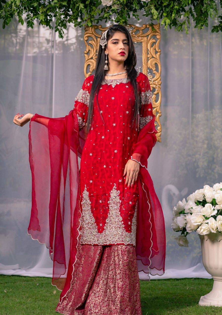 Red Heavy Embroidery Wedding Party Dress