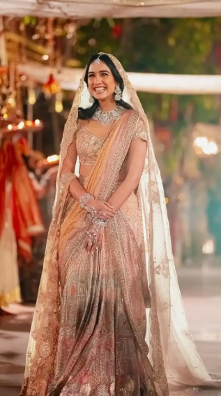 Tarun Tahiliani’s Rose Gold Lehenga